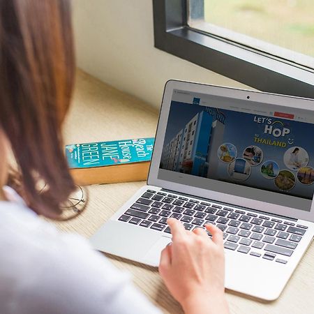 Hop Inn Накхон Си Тамарат Екстериор снимка