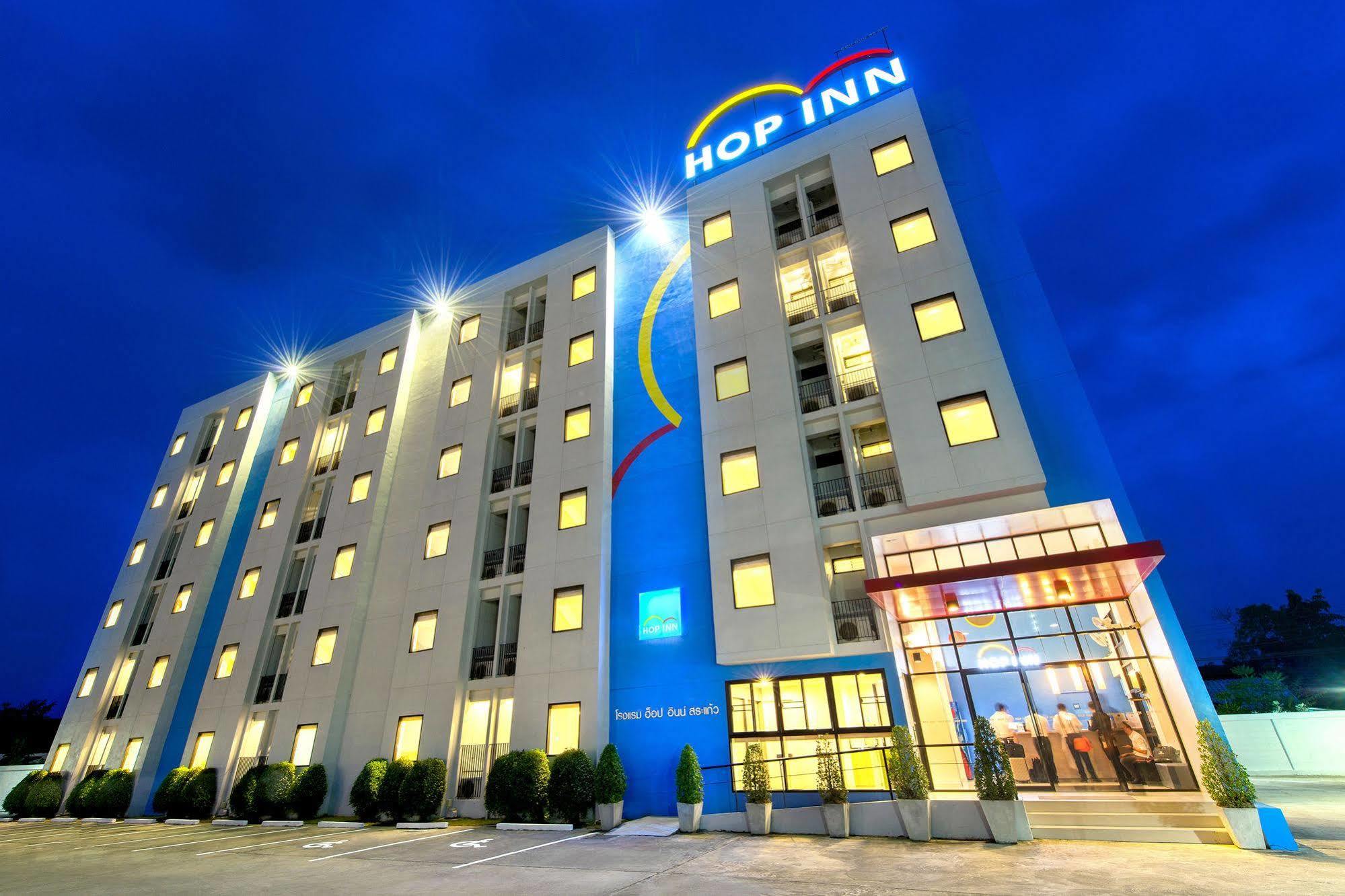 Hop Inn Накхон Си Тамарат Екстериор снимка